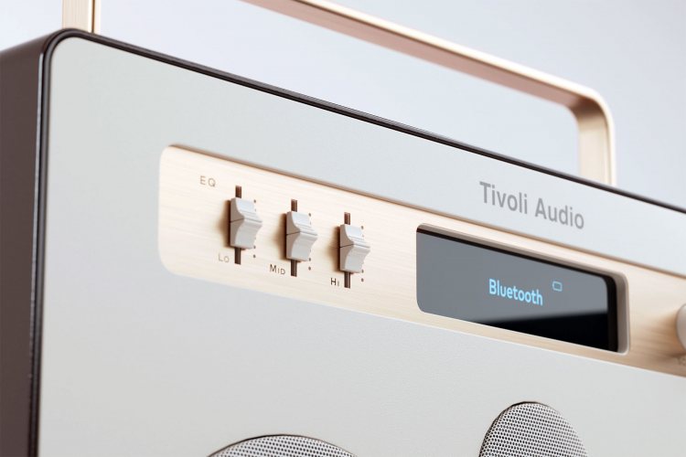 Tivoli Audio SongBook MAX Cream/Brown Портативная аудиосистема